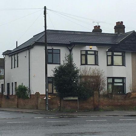 Ar-Rahman, 1 Bed Room And 1 Living Room Apartment Dartford Exterior foto