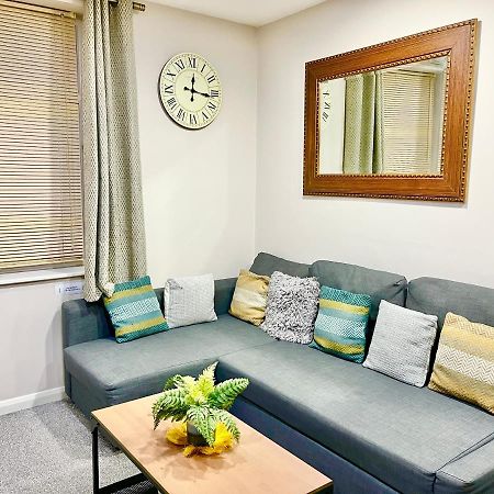 Ar-Rahman, 1 Bed Room And 1 Living Room Apartment Dartford Exterior foto