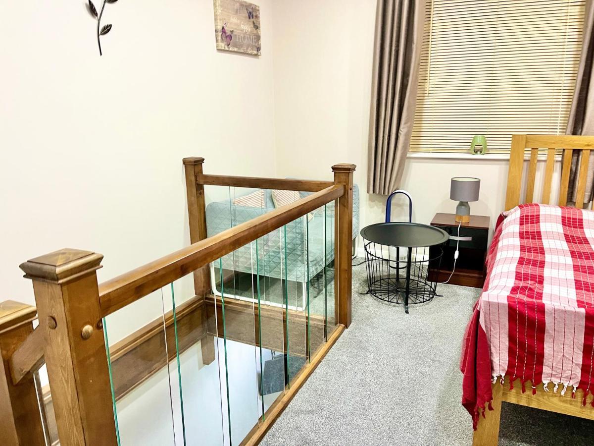 Ar-Rahman, 1 Bed Room And 1 Living Room Apartment Dartford Exterior foto