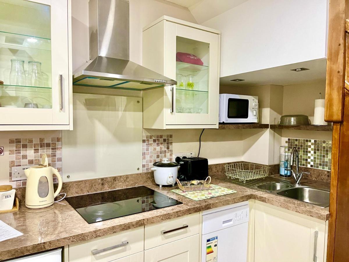 Ar-Rahman, 1 Bed Room And 1 Living Room Apartment Dartford Exterior foto